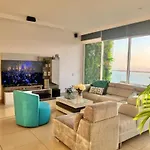 Blue Horizon Retreat